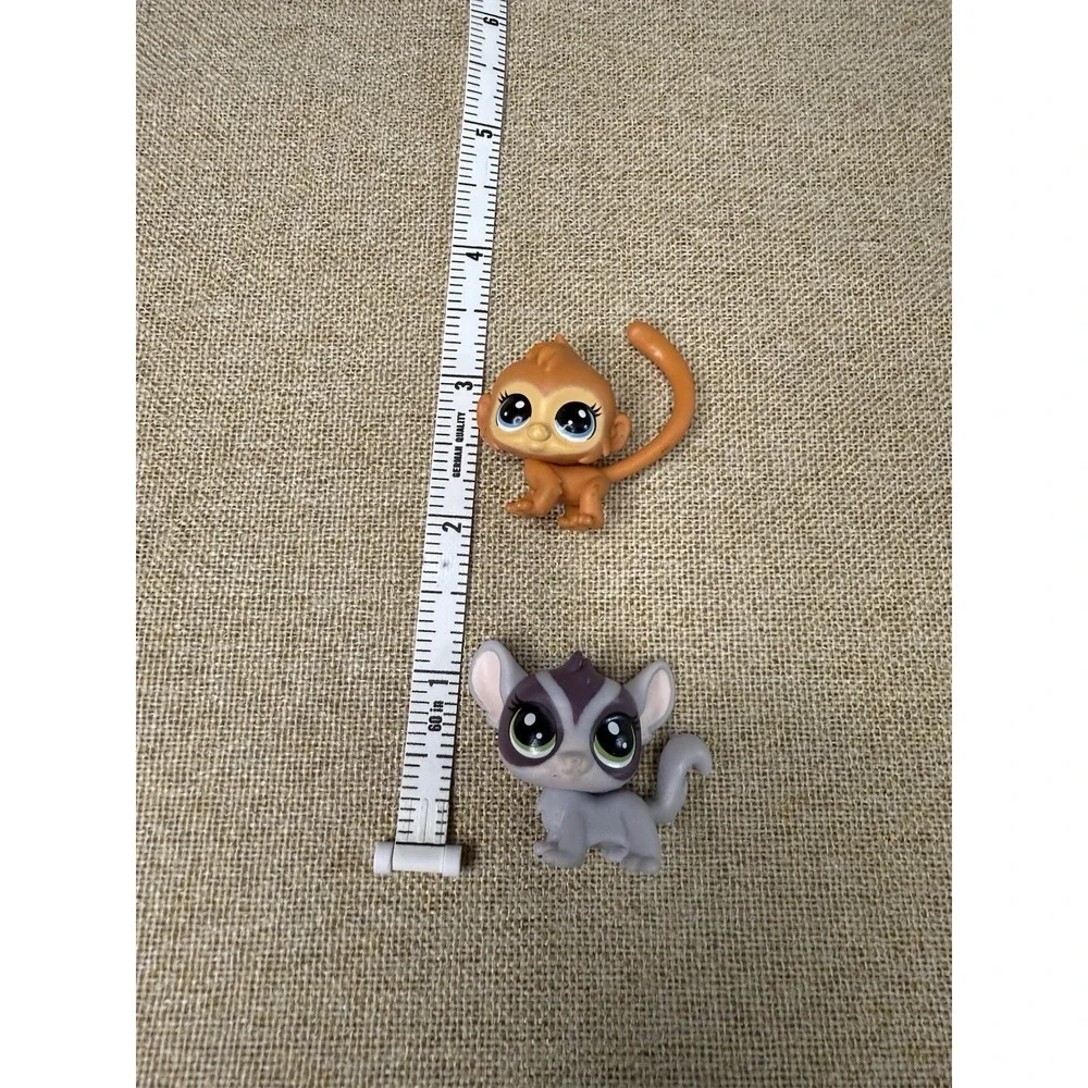Littlest Pet Shop (LPS) #2-109 Shug Gliderman sugar glider toy & Monkey #2-108